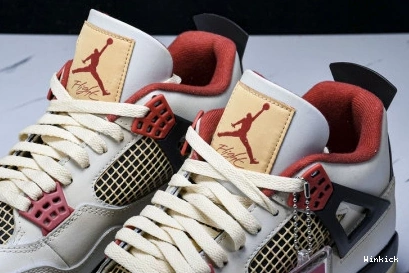 4 AIR JORDAN AQ9129-105 0813